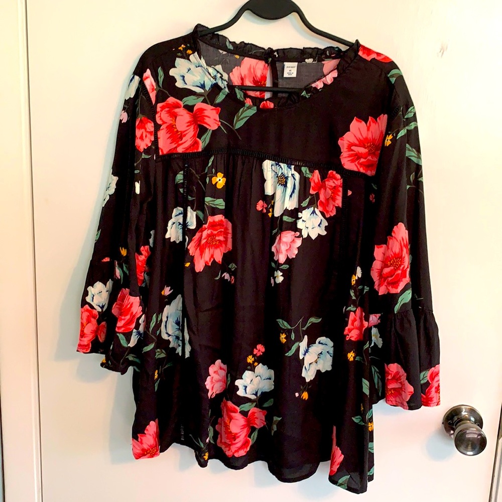 Old Navy floral blouse